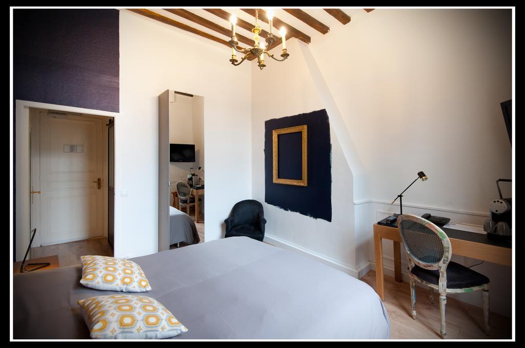 Hotel Le Prieure Et La Residence อาเมียงส์ ภายนอก รูปภาพ