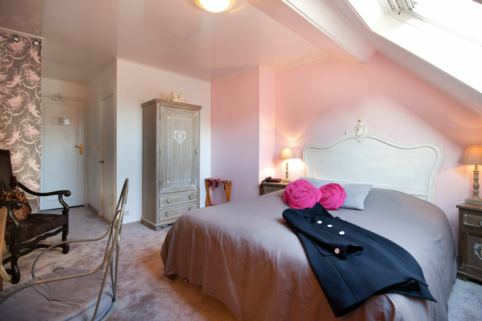 Hotel Le Prieure Et La Residence อาเมียงส์ ภายนอก รูปภาพ